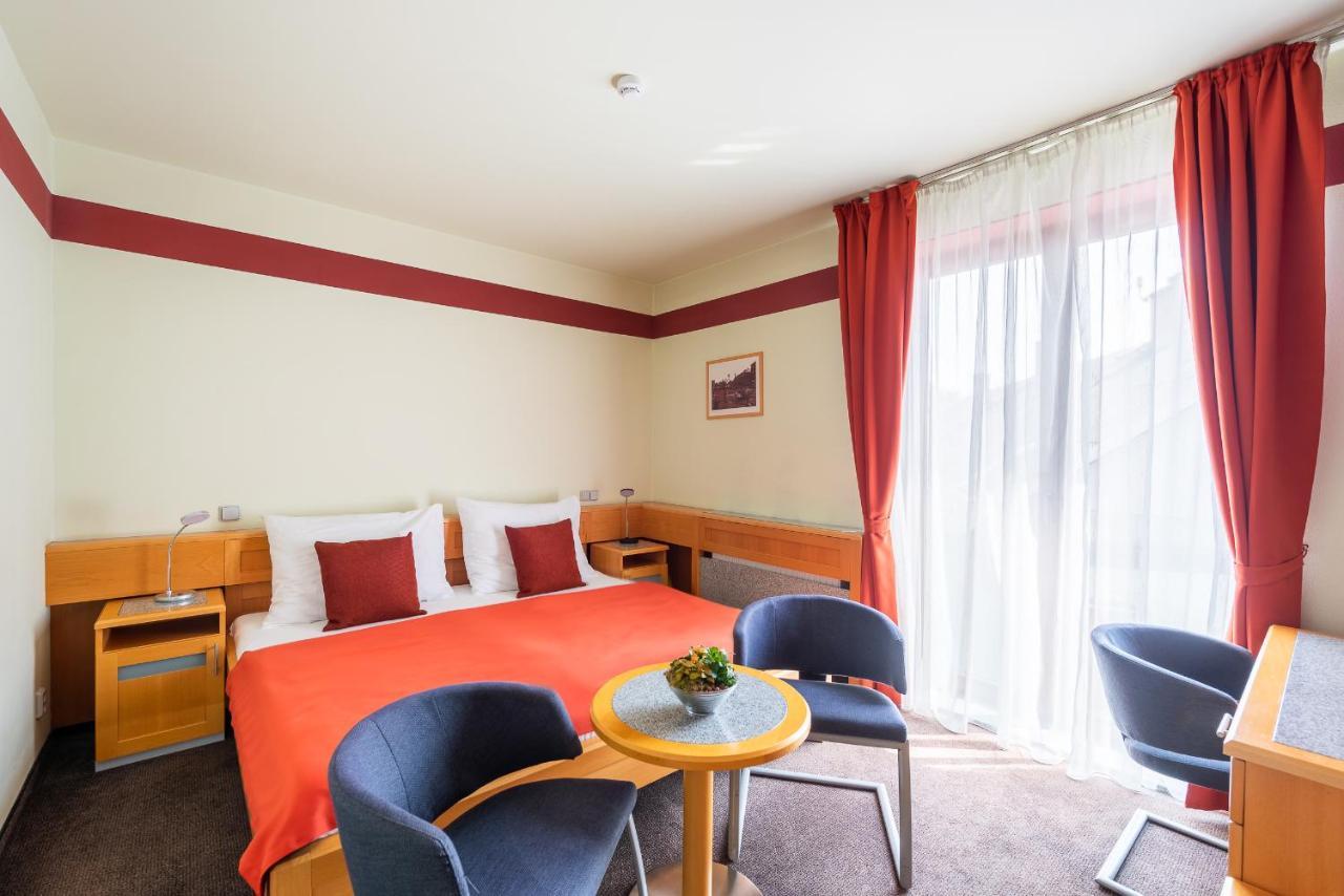 Jan Maria Hotel