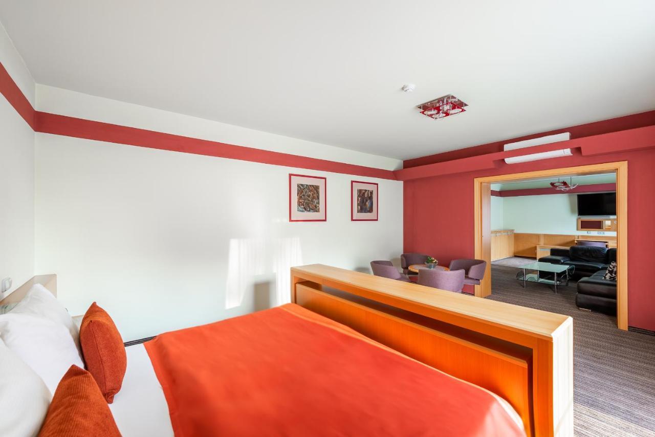 Jan Maria Hotel 4*