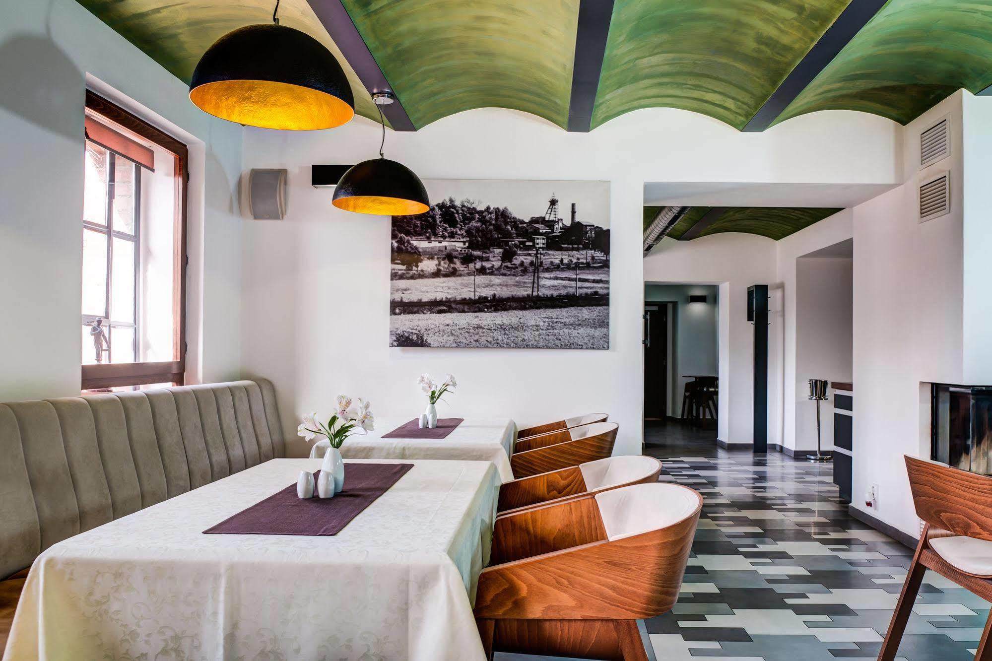 Jan Maria Hotel 4*